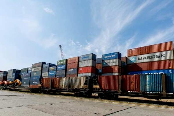 Кыргызский бизнес предлагает сократить срок перевозки грузов из Индии в КР вдвое