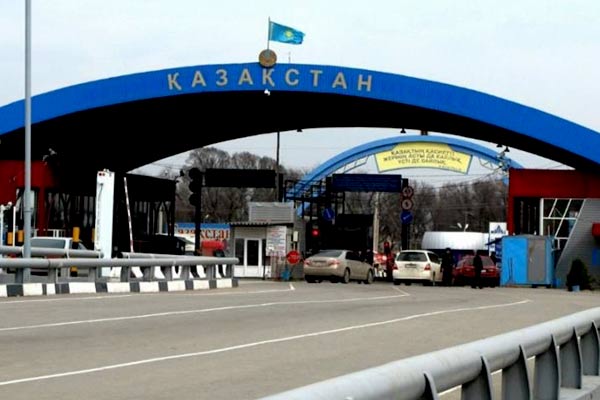 Казахстан снимает ограничения на пересечение сухопутной границы с Кыргызстаном