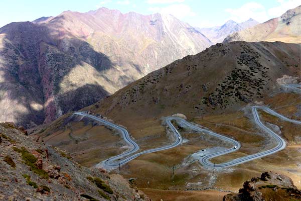 ЕФСР и Кыргызстан подготовили проект по реабилитации дороги Арал-Суусамыр