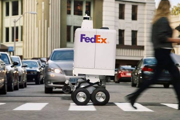 FedEx с партнерами разрабатывает и тестирует робота курьера